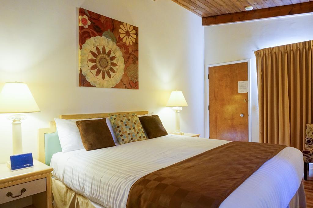 Pacific Crest Hotel Santa Barbara Oda fotoğraf